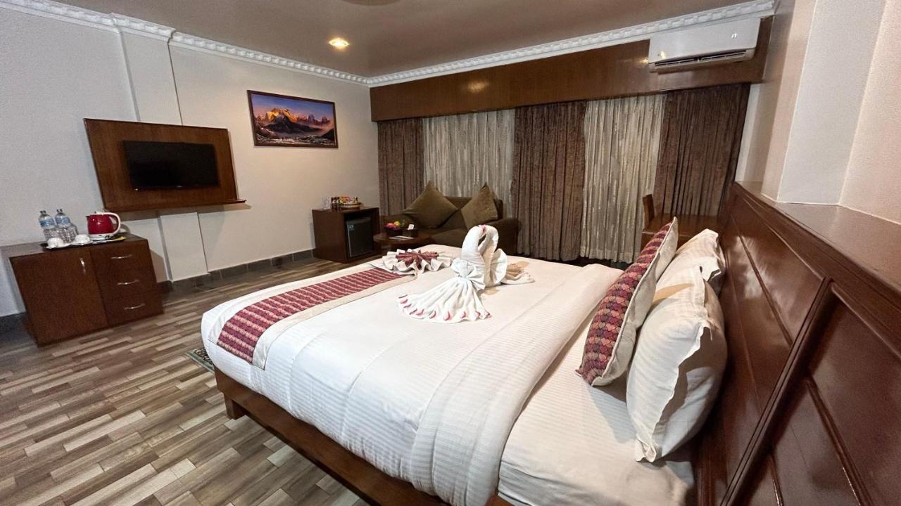 Hotel Earth Light Sauraha شيتوان المظهر الخارجي الصورة